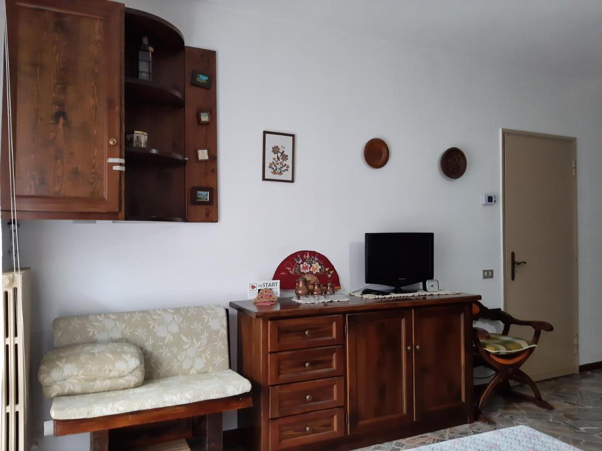 Bilocale A Piazza Brembana Apartamento Exterior foto